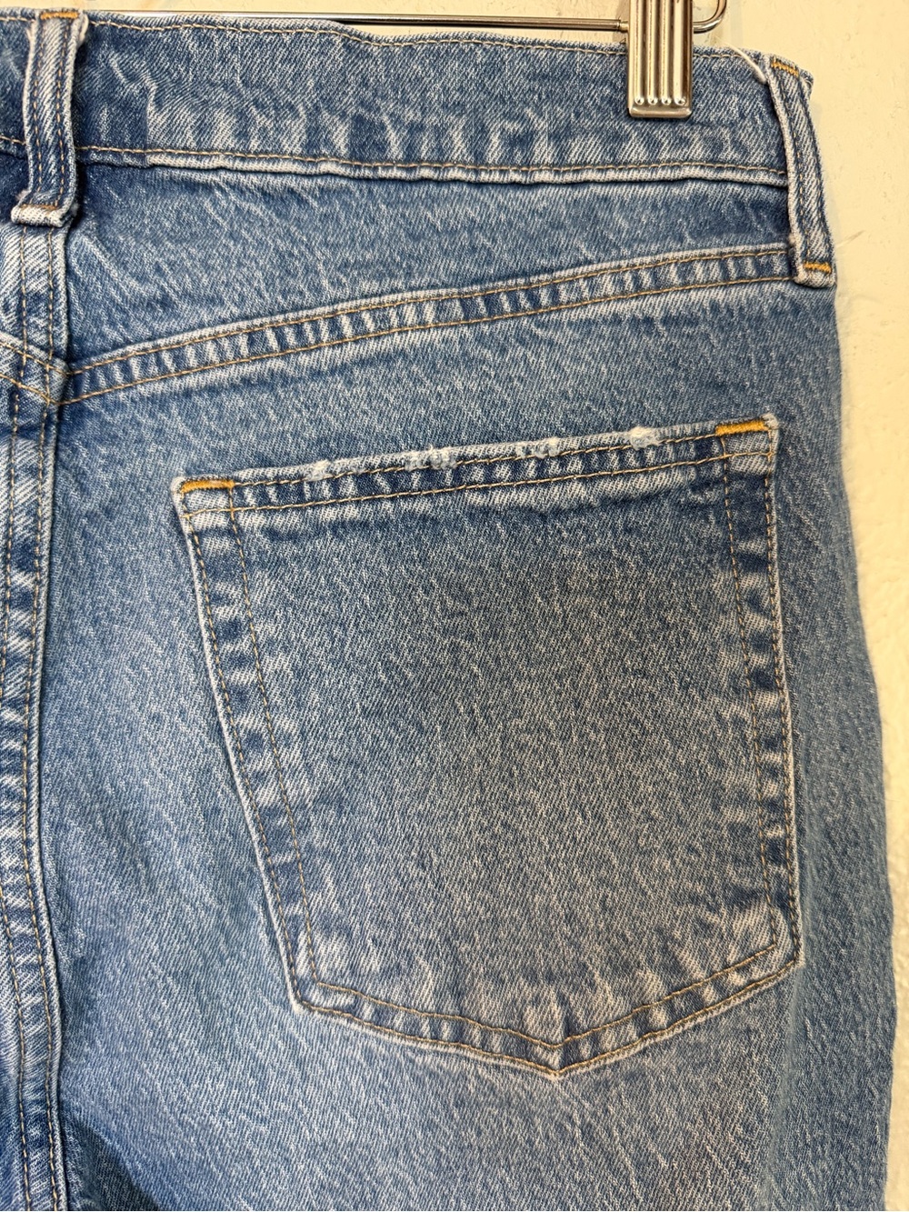 GAP High Rise Cheeky Straight Medium Wash Indigo Blue Button Fly Jeans Sz 30/10R - Picture 9 of 13